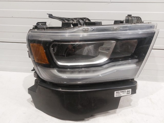 Headlamp (Right)